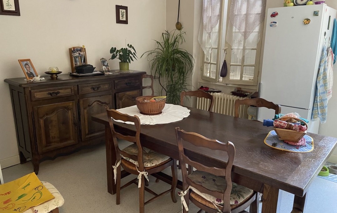 Annonces AIGUILLON : Immeuble | AIGUILLON (47190) | 261 m2 | 214 000 € 