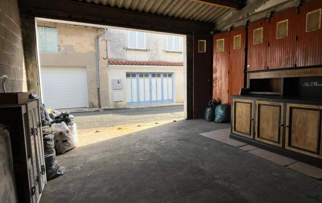 Annonces AIGUILLON : Parking | TONNEINS (47400) | 30 m2 | 18 000 € 