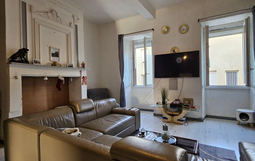 Annonces AIGUILLON : Immeuble | LAFITTE-SUR-LOT (47320) | 381 m2 | 129 000 € 