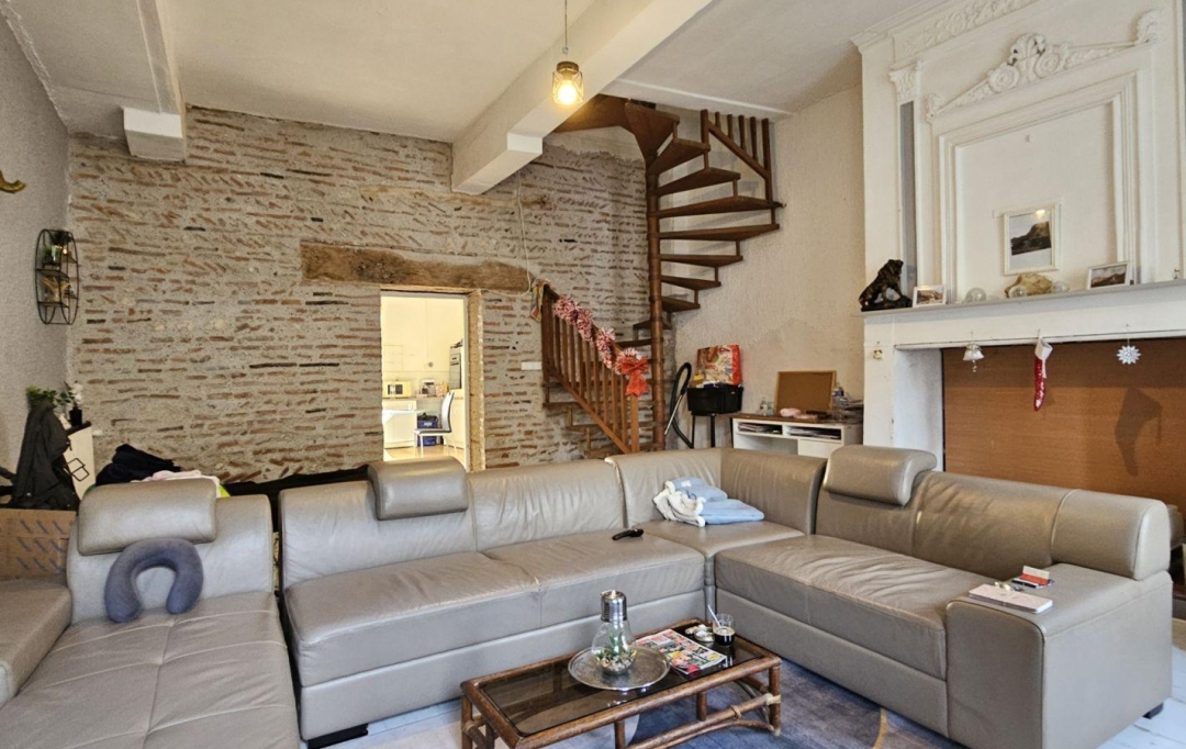 Annonces AIGUILLON : Immeuble | LAFITTE-SUR-LOT (47320) | 381 m2 | 129 000 € 