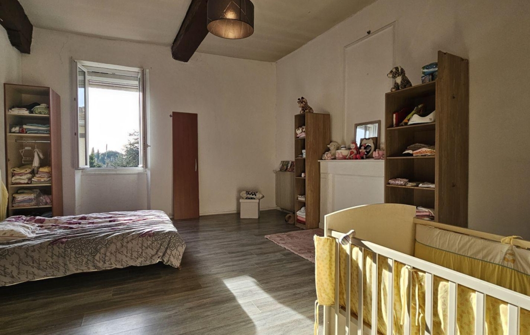 Annonces AIGUILLON : Immeuble | LAFITTE-SUR-LOT (47320) | 381 m2 | 129 000 € 