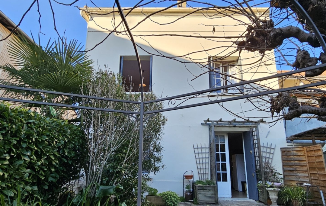 Annonces AIGUILLON : Maison / Villa | CLAIRAC (47320) | 160 m2 | 108 000 € 